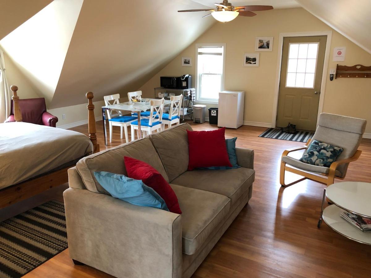 Merrickville Guest Suites Szoba fotó